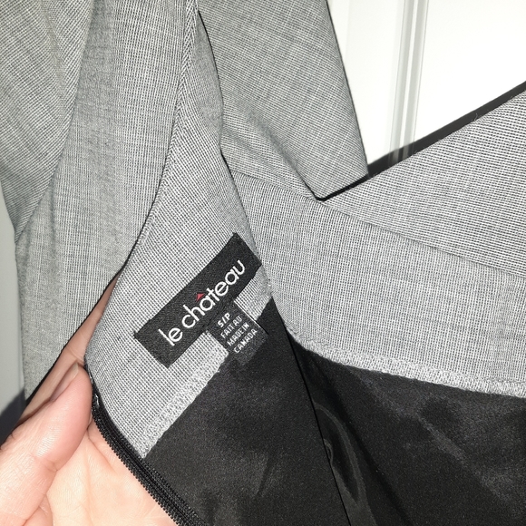 Dress - Picture 4 of 4